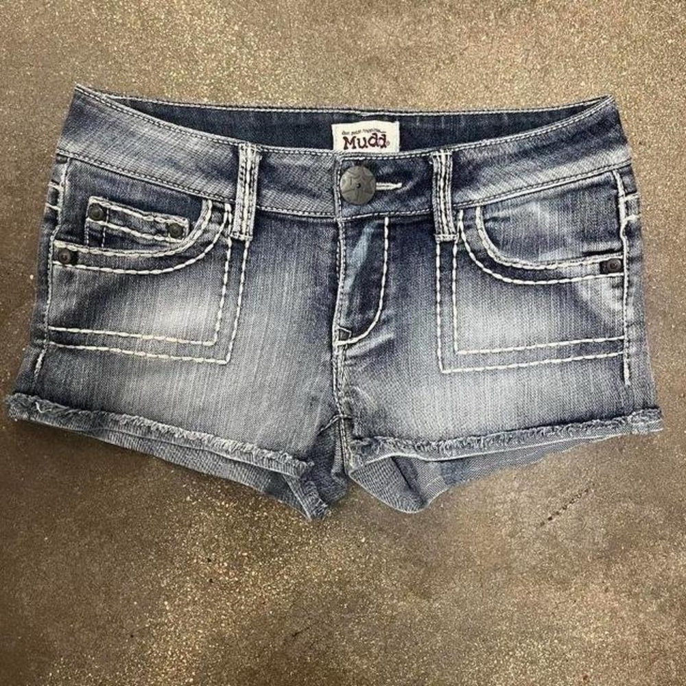 VTG Y2K Mudd Low Rise Mini
Denim Shorts